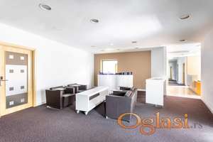 Neograničen pristup radnom prostoru na lokaciji Regus New Town